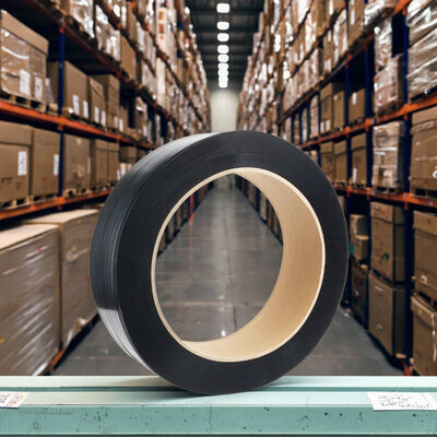 低伸度、防錆表面、優れた柔軟性を備えた高強度PETストラップ。工業用包装および輸送用。